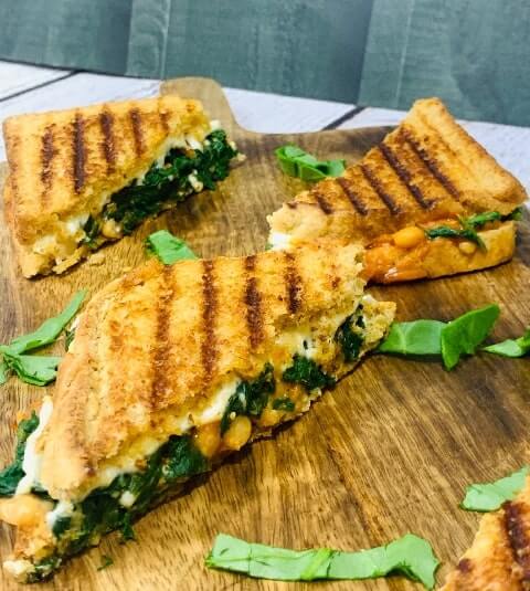 GRILLED BAKED BEANS AND SPINACH SANDWICH