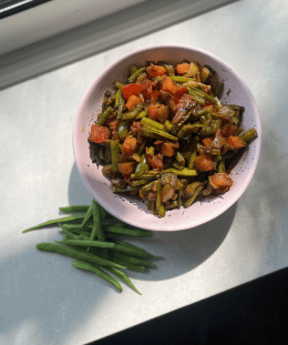 Guvar Sabzi | Cluster Beans Sabzi | Healthy Guvar Recipe | Indian Dry Vegetable — recipe by Renu Dalal