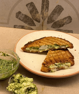 Thecha Paneer Sandwich | Spicy Paneer Sandwich | Paneer Thecha Toast | Indian Paneer Sandwich — recipe by Renu Dalal